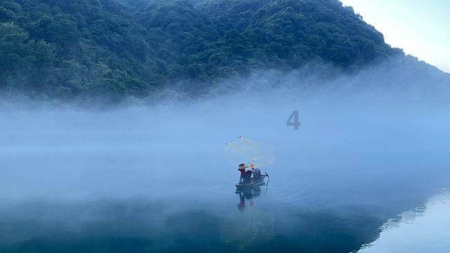 攀登高峰